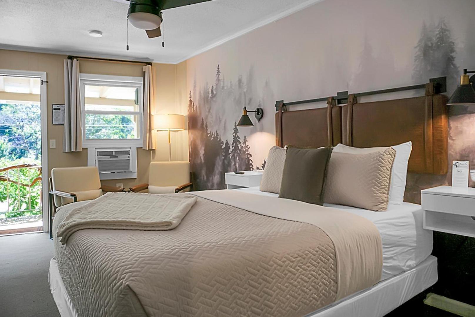צ'ימני רוק Hickory Falls Inn מראה חיצוני תמונה