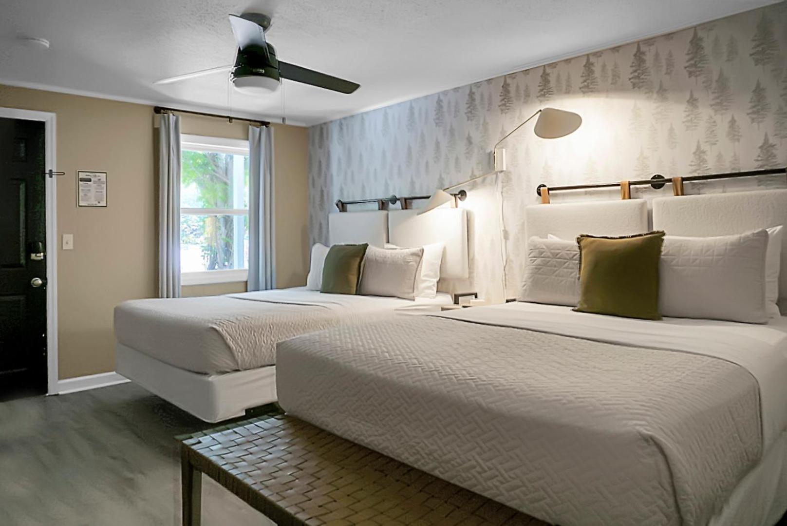 צ'ימני רוק Hickory Falls Inn מראה חיצוני תמונה