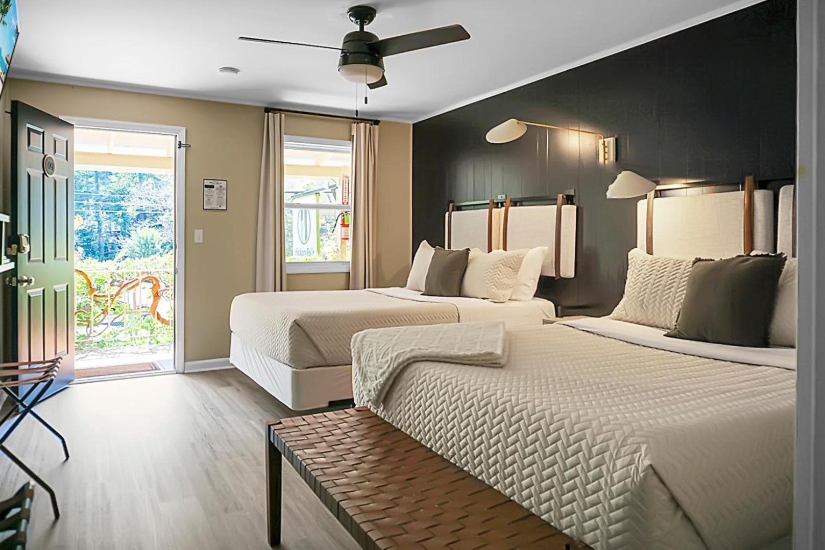 צ'ימני רוק Hickory Falls Inn מראה חיצוני תמונה