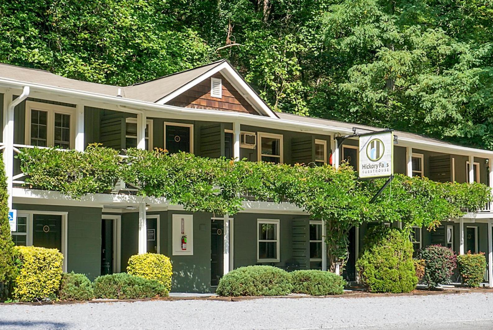 צ'ימני רוק Hickory Falls Inn מראה חיצוני תמונה
