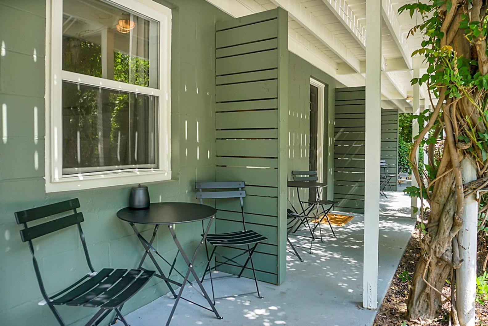 צ'ימני רוק Hickory Falls Inn מראה חיצוני תמונה